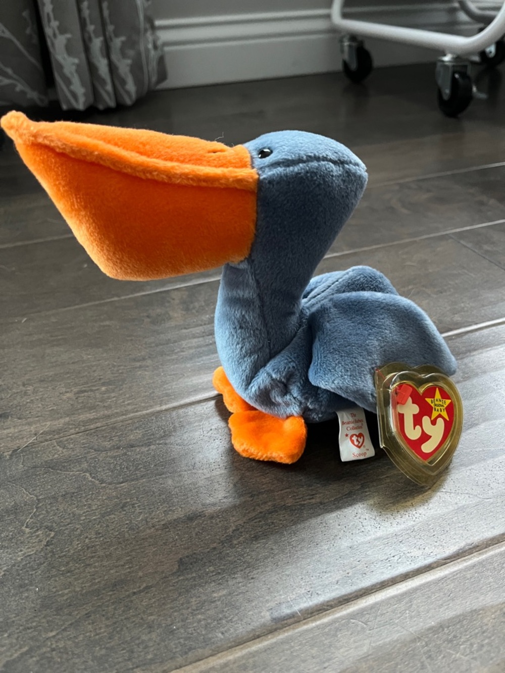 Ty Scoop Pelican Beanie Baby 1996 PE Pellets Vintage - Tag protector